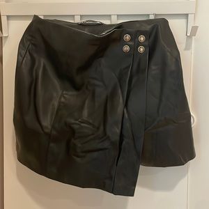 Zara Leather shorts, black , size: S